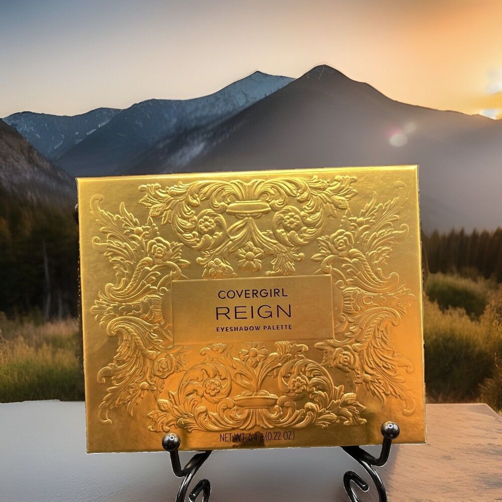 Reign  Eyeshadow Palette. The Her Majesty Collection